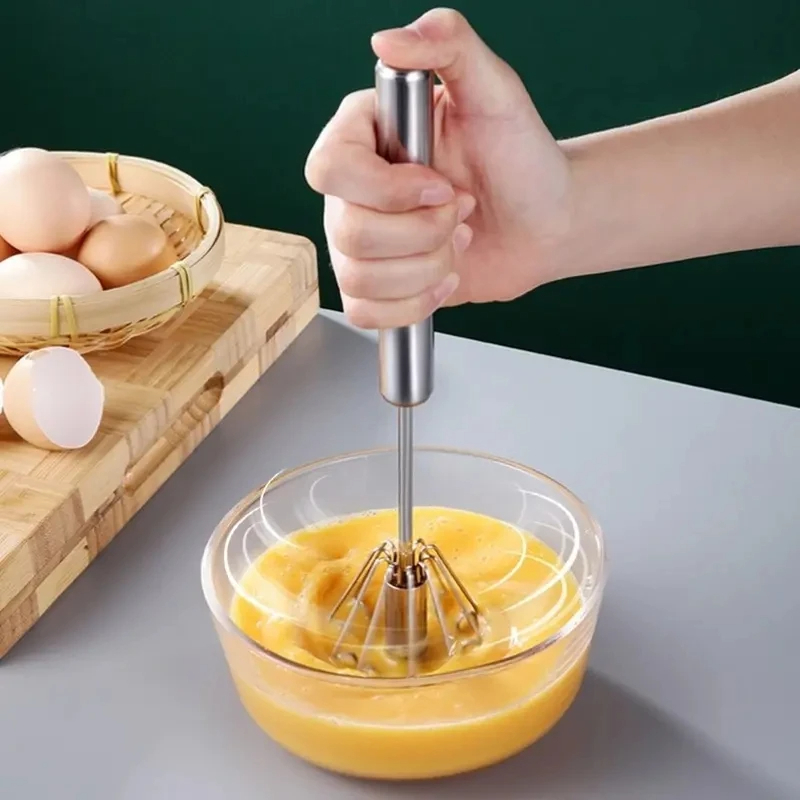 مضرب البيض الكبير شبه الأوتوماتيكي